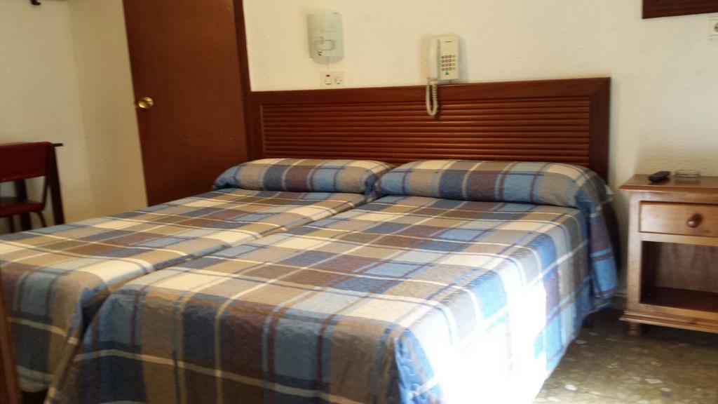 Hostal Ronda Кордова Екстер'єр фото